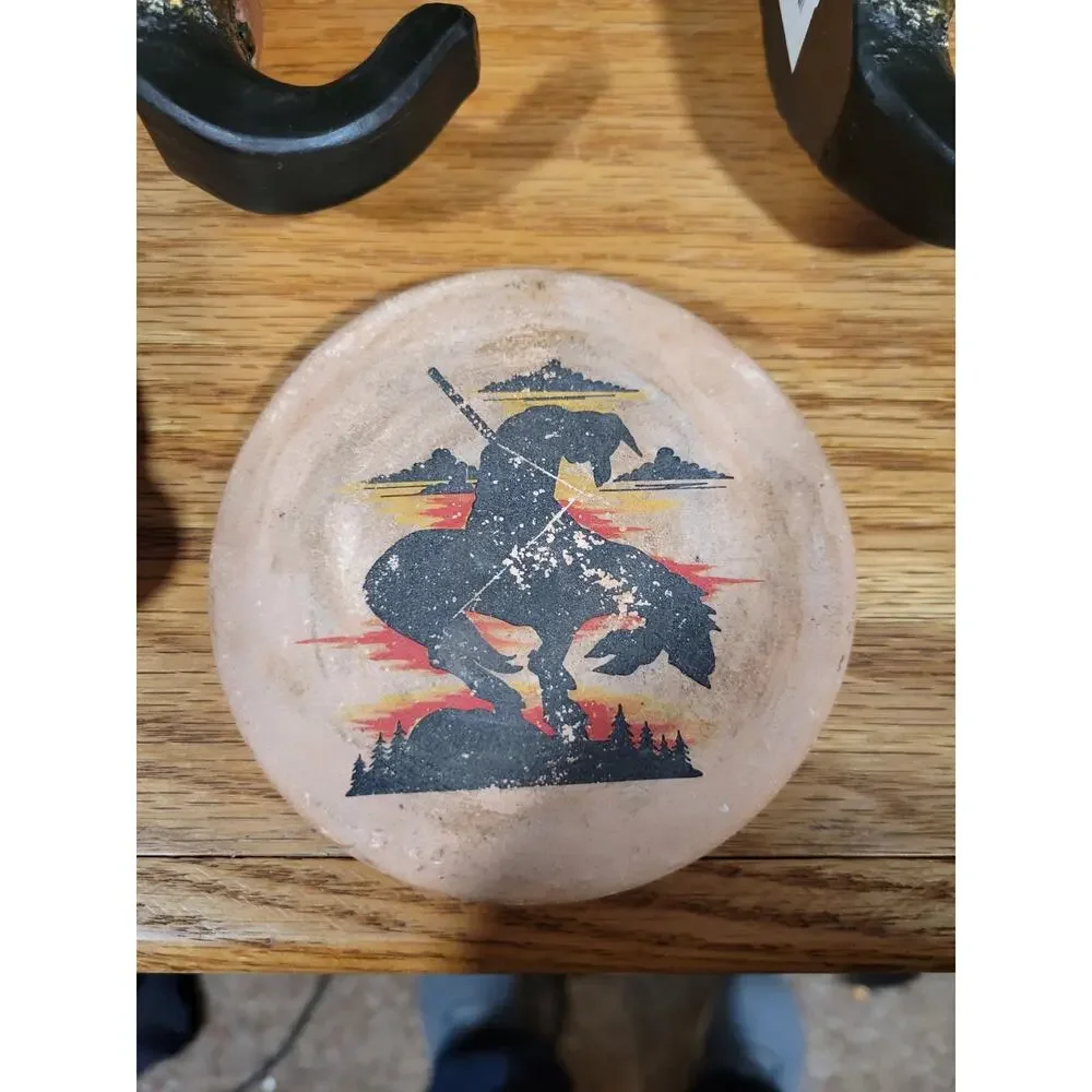 Southwest Theme Small resin Figures, horses, coat hooks, Tabletop Decor Lot of 9 - Picture 10 of 16